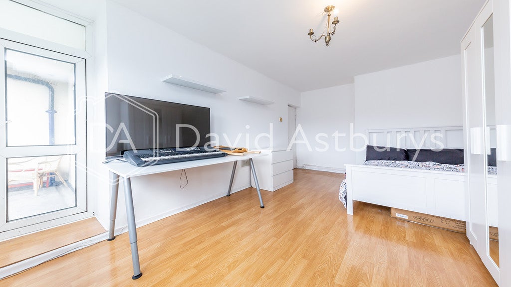 Room Caledonian Road in Greater London