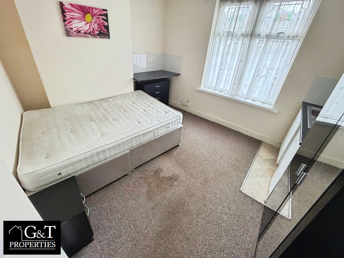 Room Green Lane in Halesowen