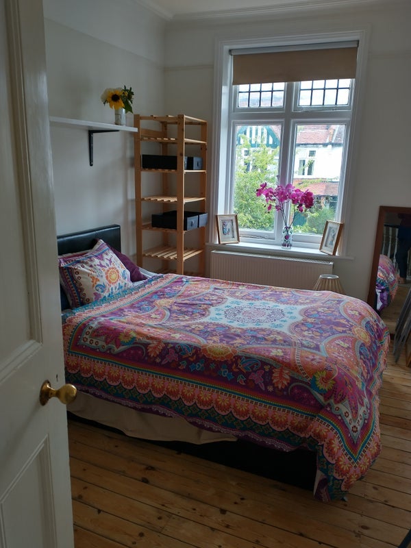 Room Madrid Road in Greater London