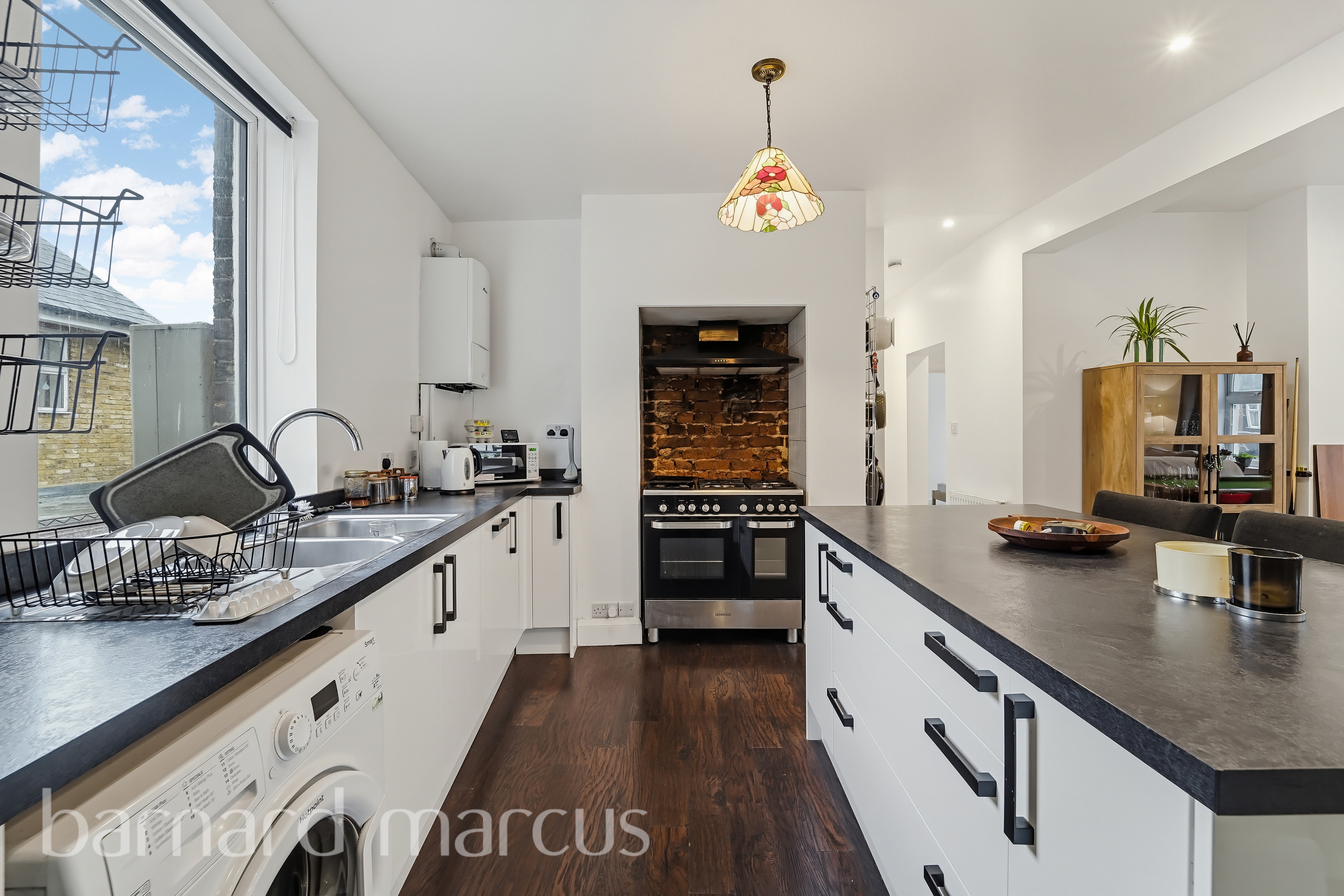 Flat Surbiton Road in Greater London