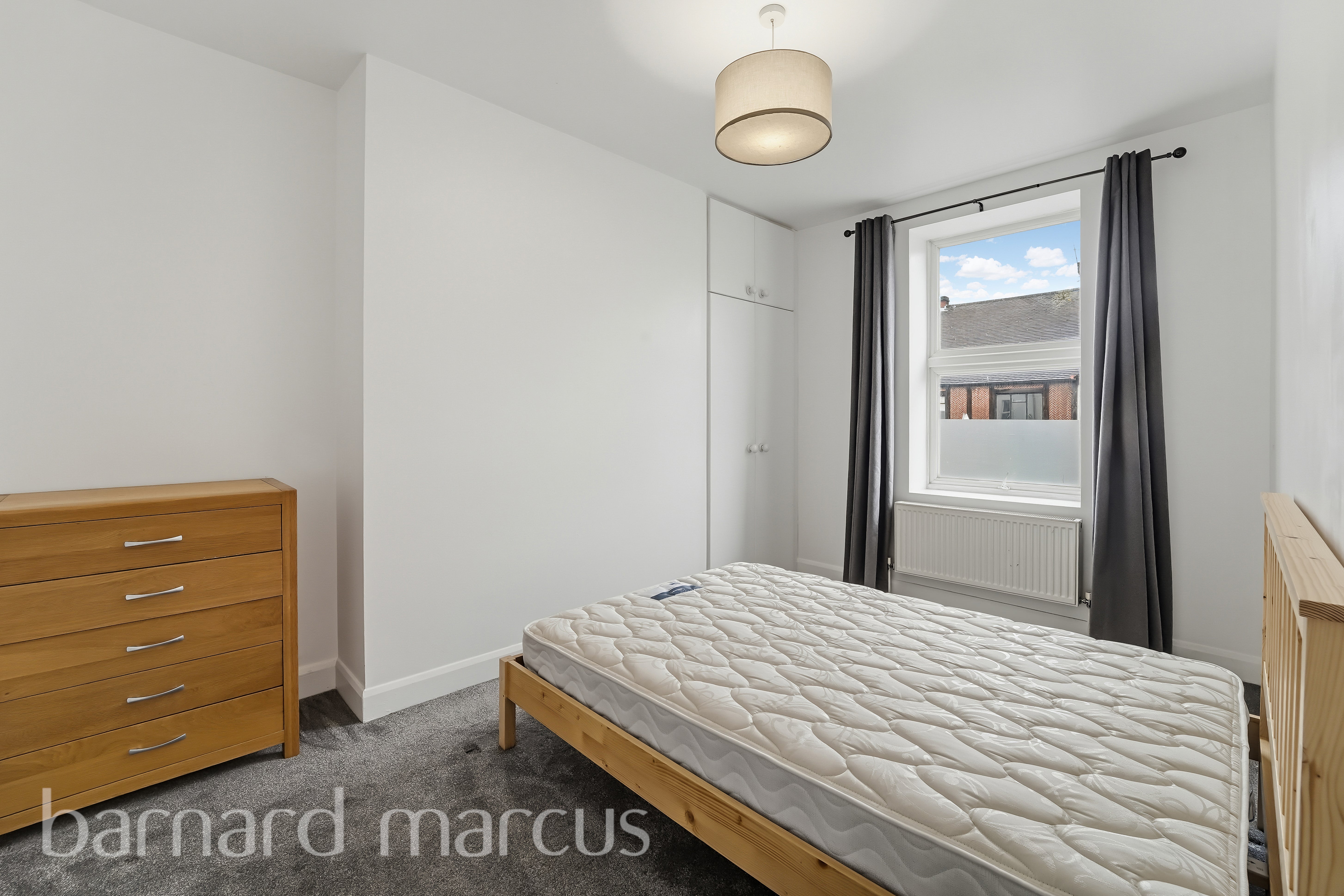 Flat Surbiton Road in Greater London