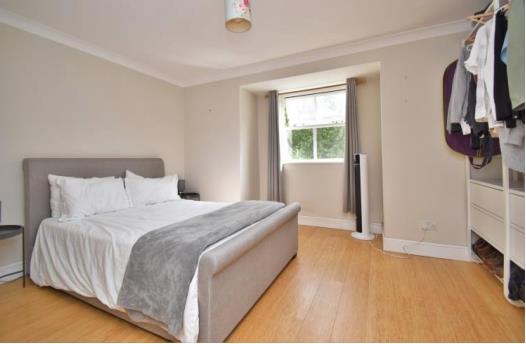 House Cressingham Road in Greater London