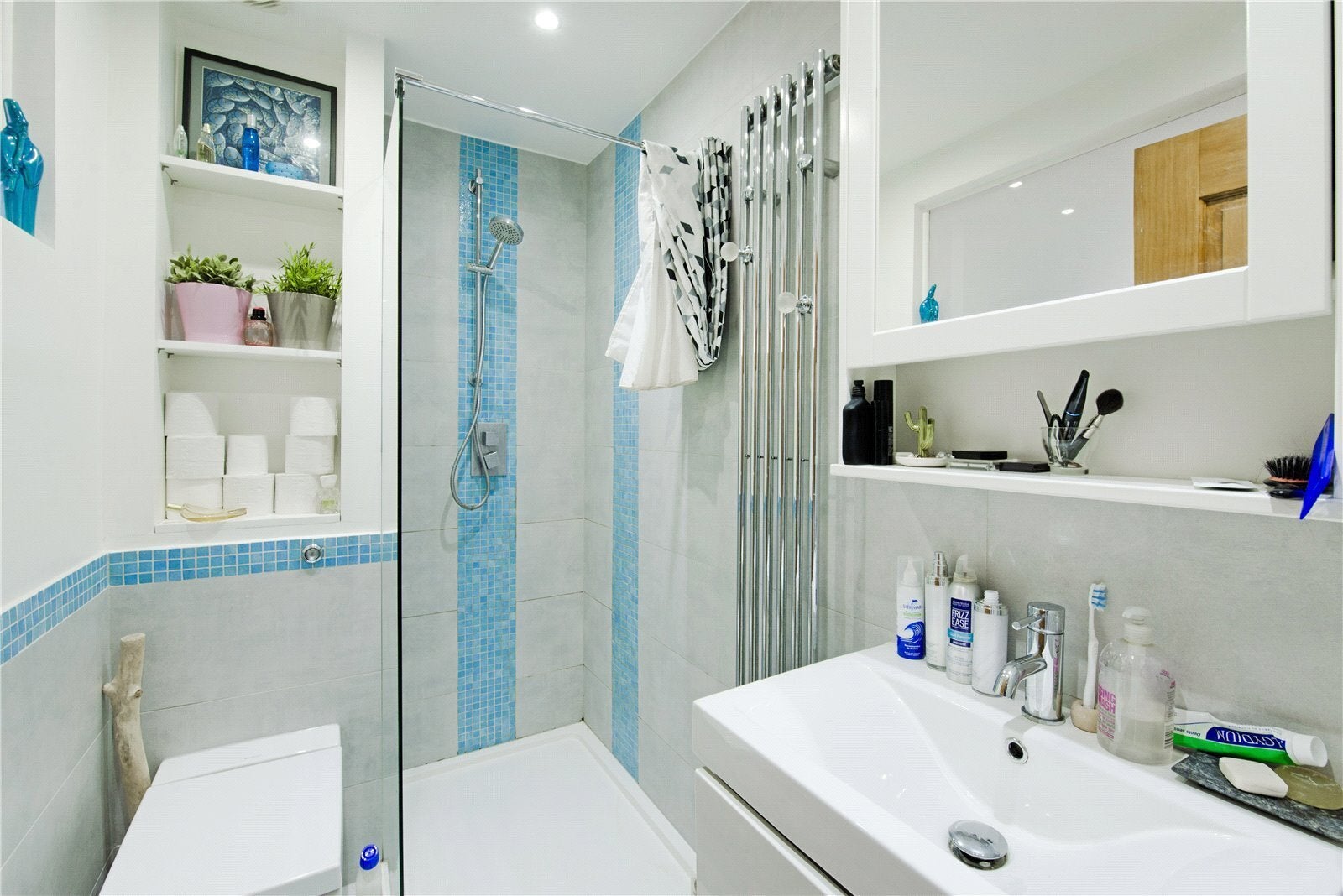 Flat Freegrove Road in Greater London