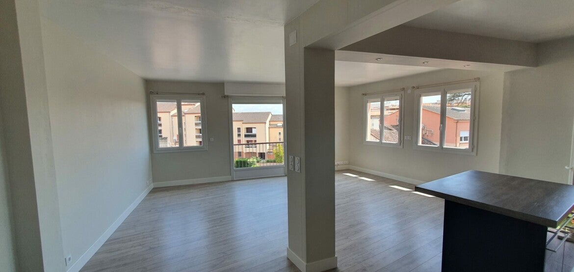 Flat Place Fernand Pelloutier in Albi