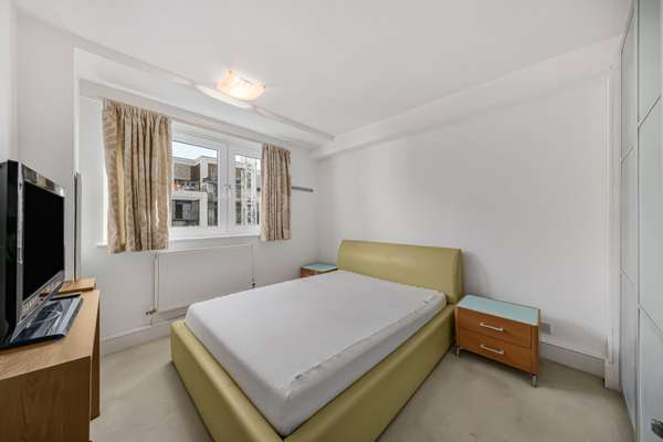 Flat St John's Wood Road in City of Westminster