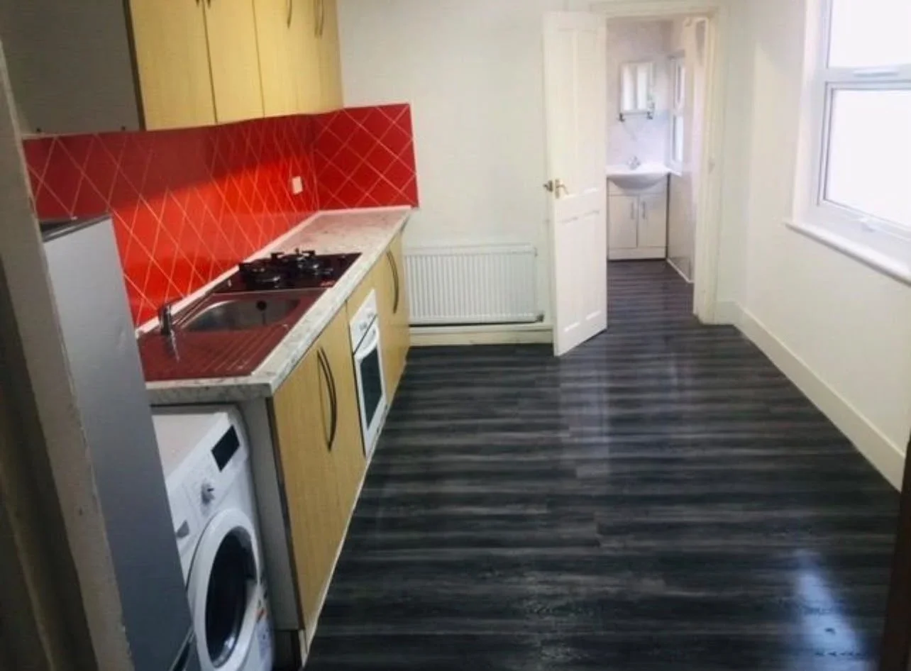 House Bellenden Road in Greater London