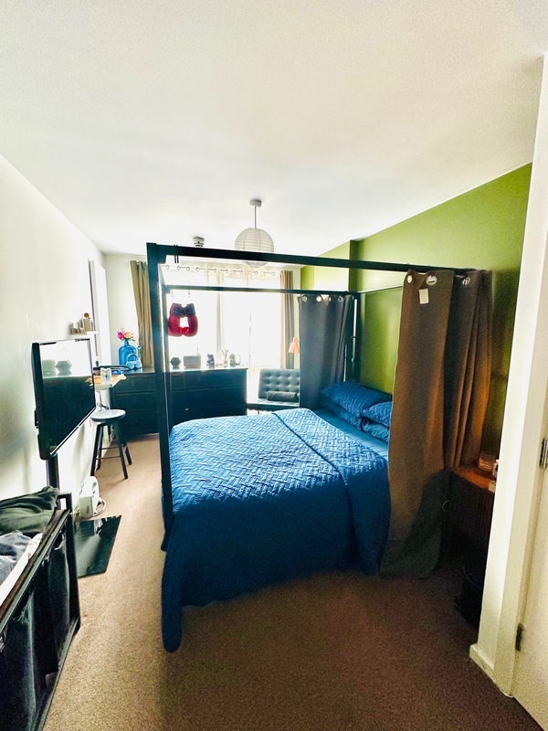 Room Hertford Road in Greater London