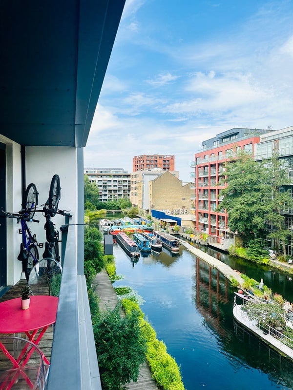 Room Hertford Road in Greater London
