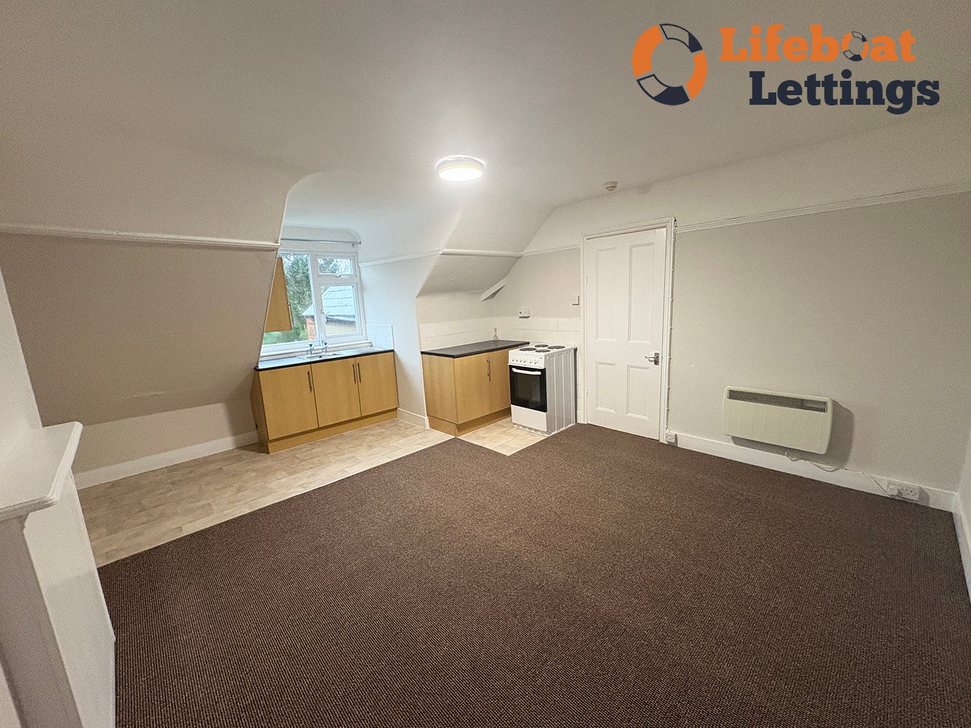 Flat Cheriton Road in Folkestone and Hythe District
