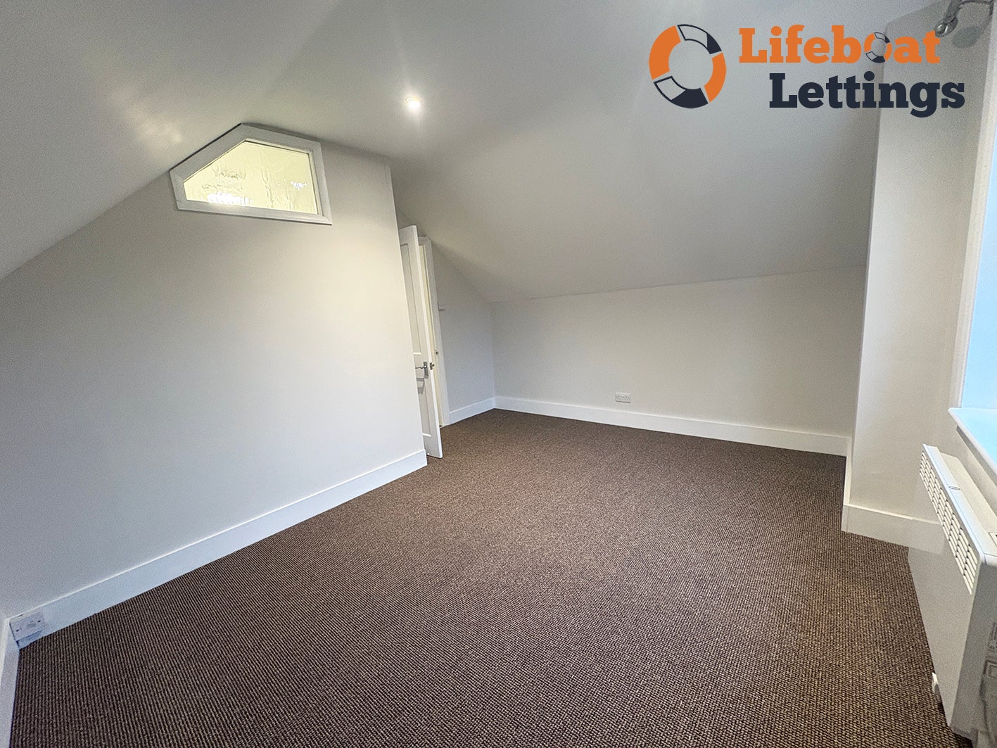 Flat Cheriton Road in Folkestone and Hythe District