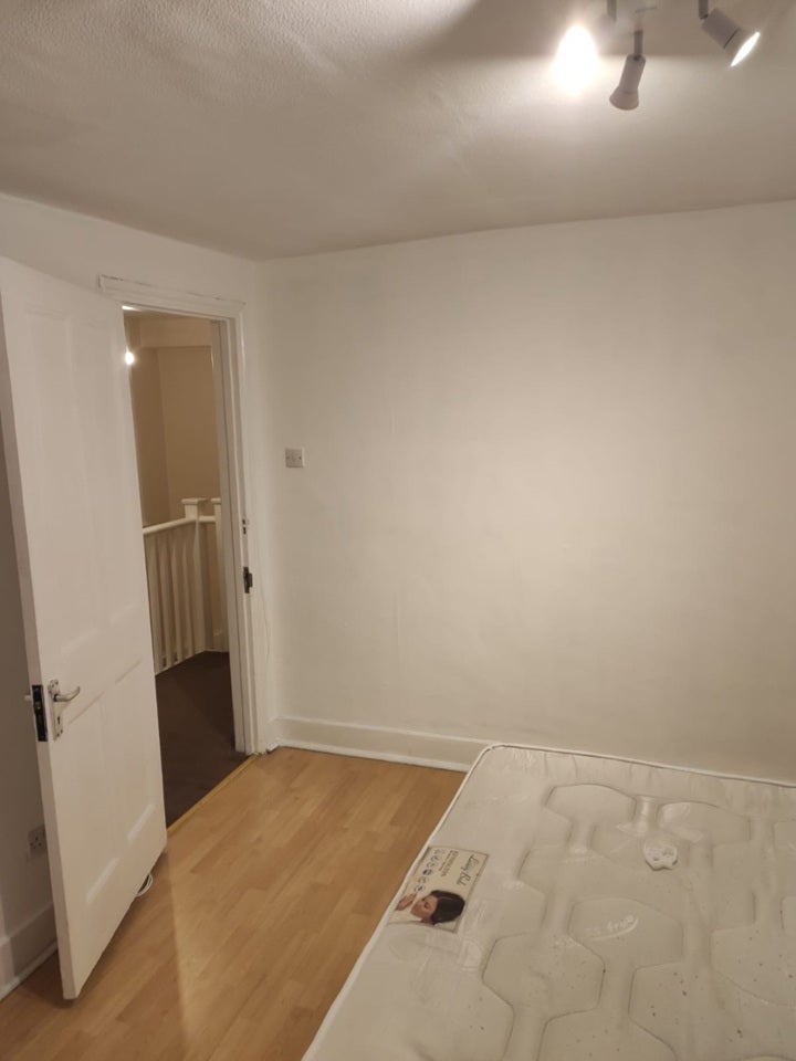 Flat Hayter Road in Greater London