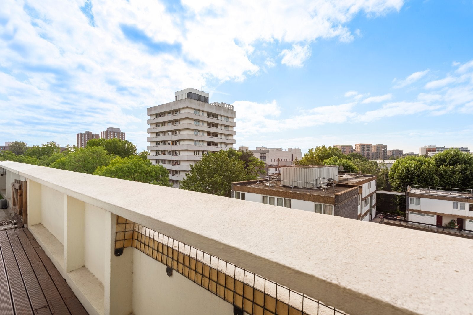 Flat Fowler Close in Greater London