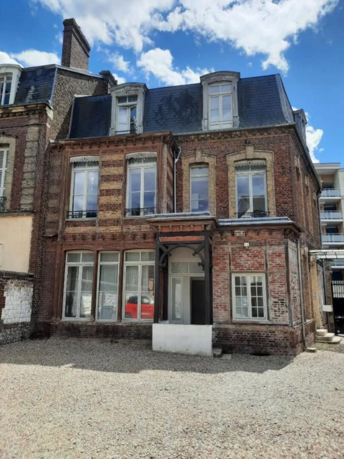 Flat Place Aristide Briand in Elbeuf