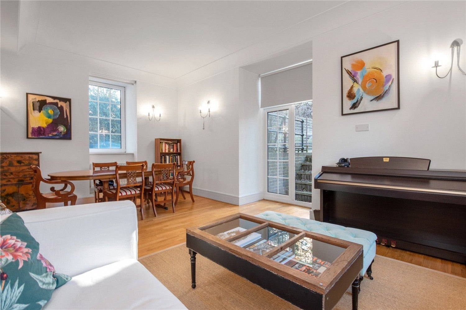 Flat Rosebery Avenue in Greater London