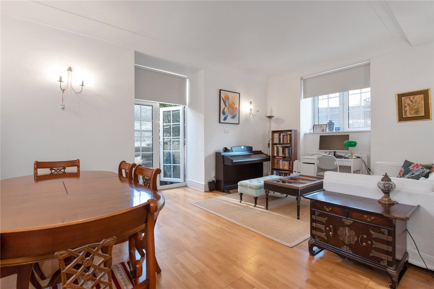 Flat Rosebery Avenue in Greater London