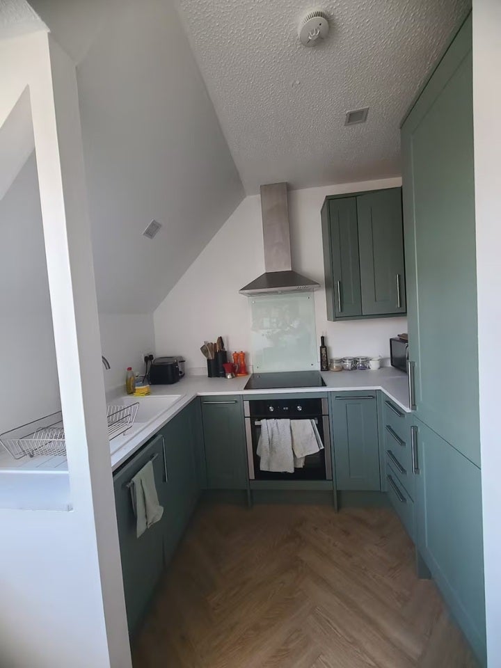 Flat Rotherhithe Street in Greater London