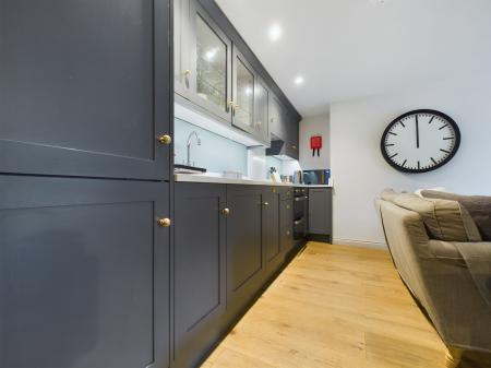 Flat West Grove Road in Harrogate