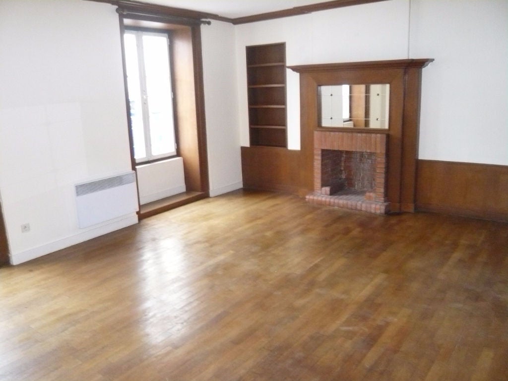 Appartement Place de la Trémoille à Laval