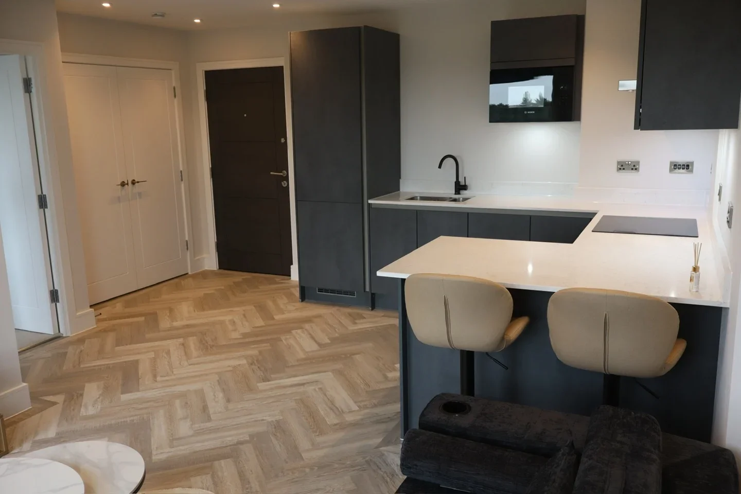 Flat Cockfosters Road in Greater London
