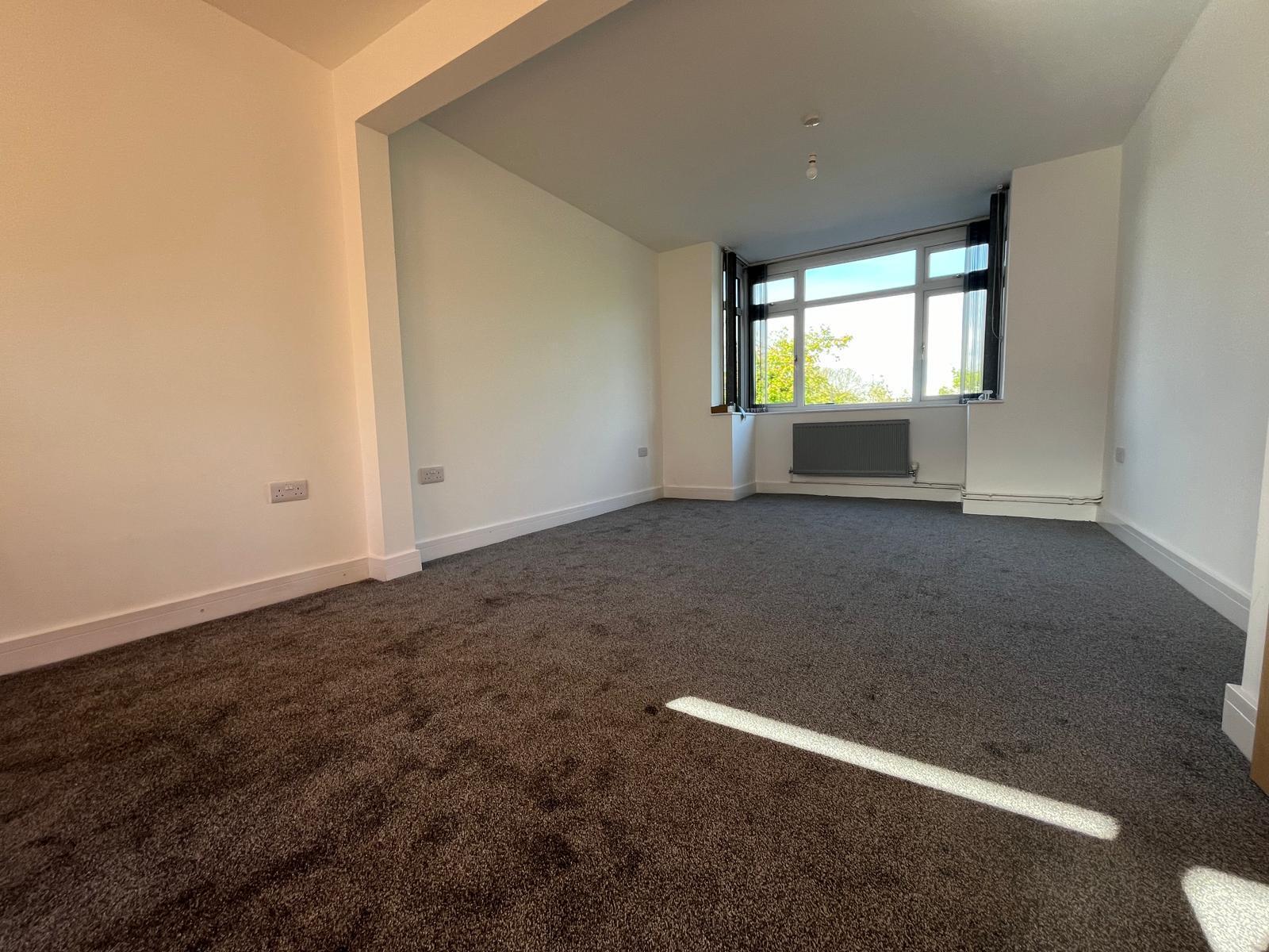 Flat Tachbrook Road in Warwick
