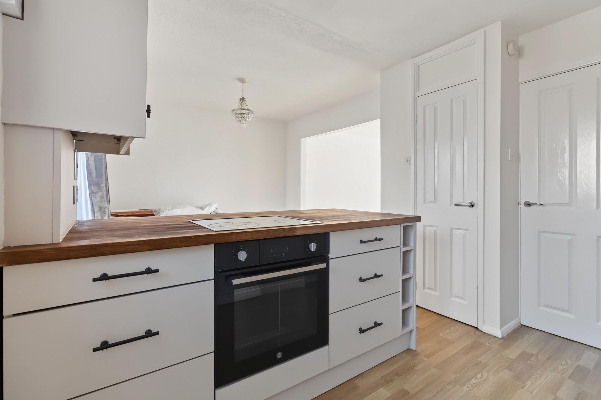 House Foxwarren in Elmbridge