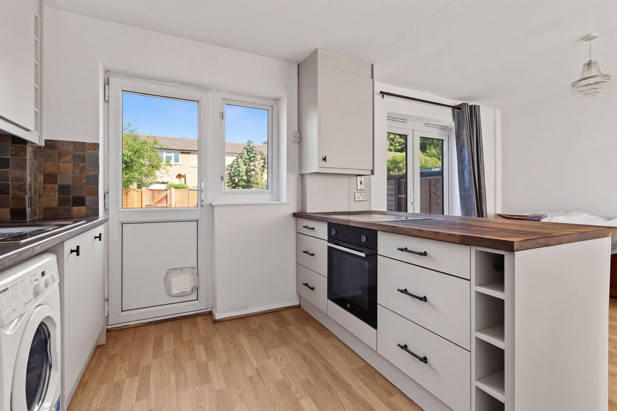 House Foxwarren in Elmbridge