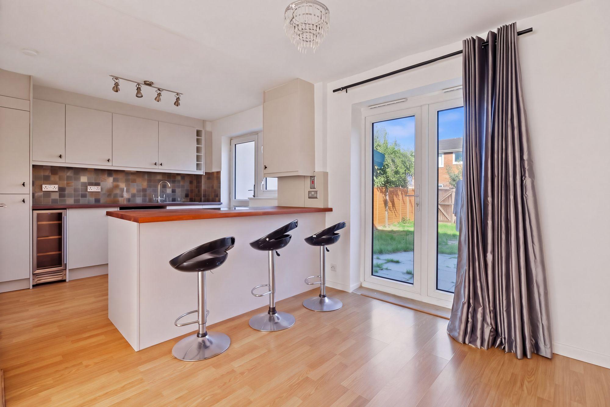 House Foxwarren in Elmbridge