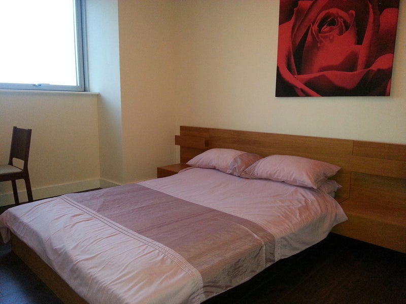 Room Blackwall Way in Greater London