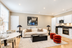 Flat Grosvenor Hill in City of Westminster
