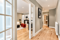 Flat Grosvenor Hill in City of Westminster