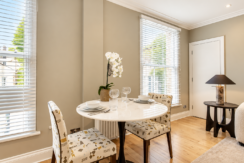 Flat Grosvenor Hill in City of Westminster
