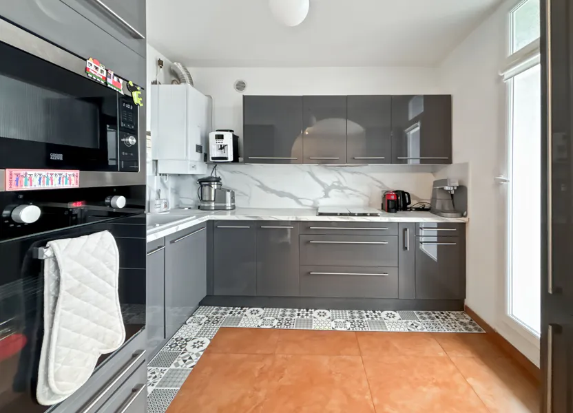 Flat Avenue Victor Basch in La Ciotat