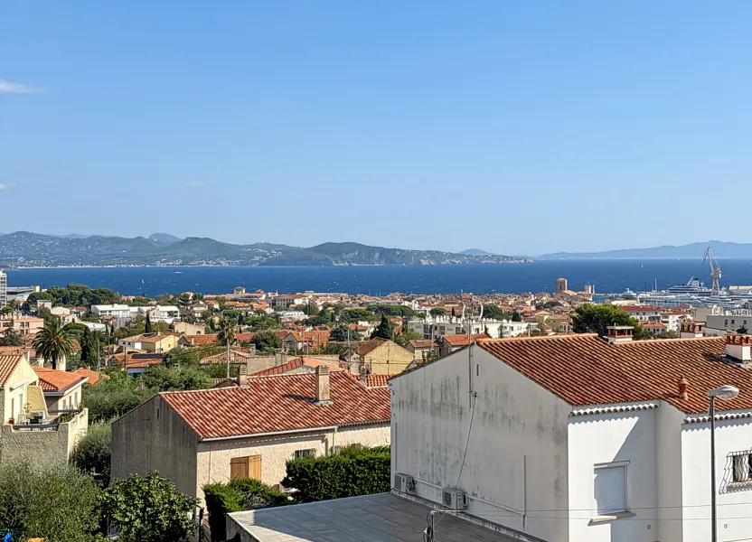 Appartement Avenue Victor Basch à La Ciotat