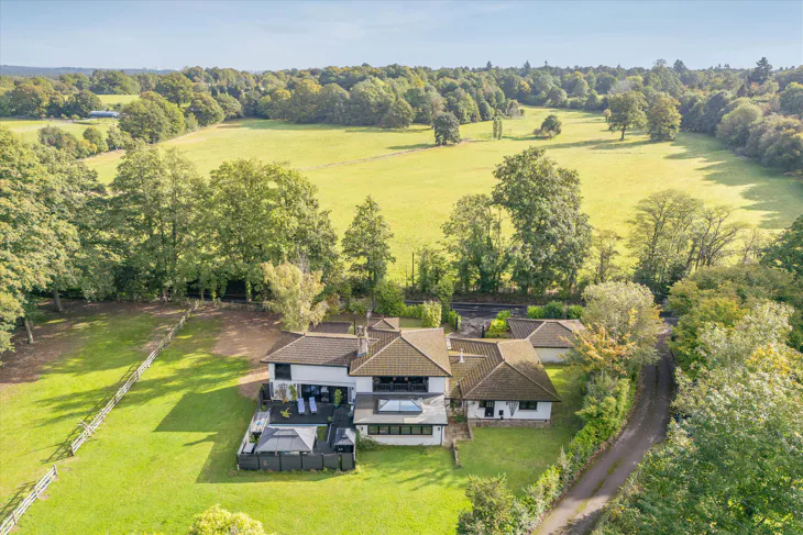 House Jubilee Road in Finchampstead