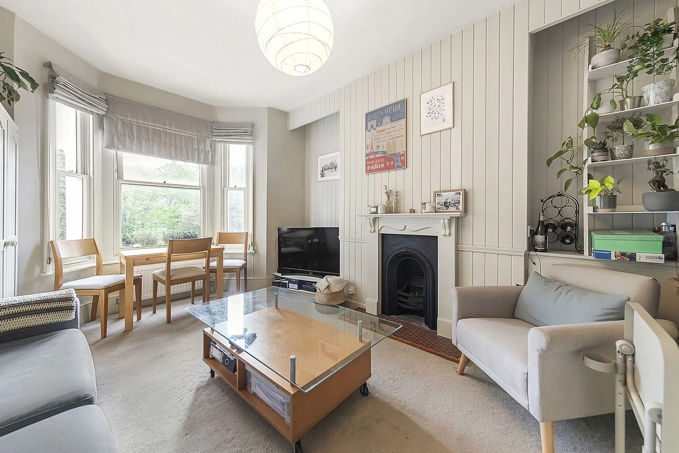 Flat Saint James's Drive in Greater London