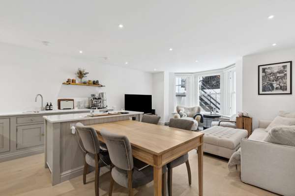 Flat Lexham Gardens in Greater London