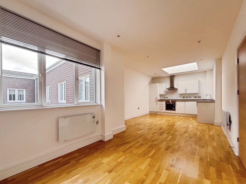 Flat Bartley Way in Hart