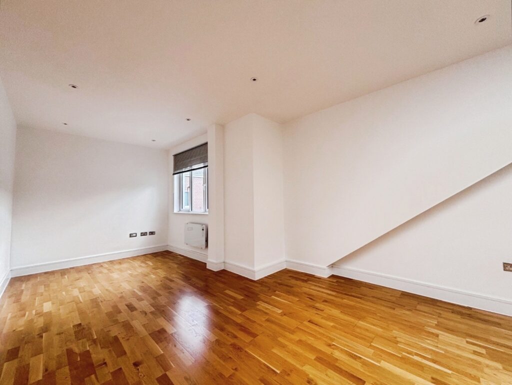 Flat Bartley Way in Hart