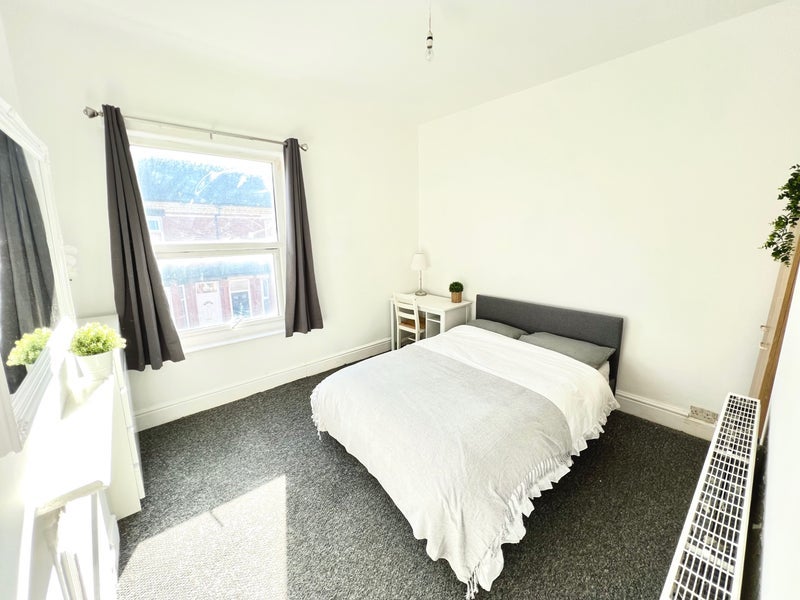 Room Arnside Street in Manchester