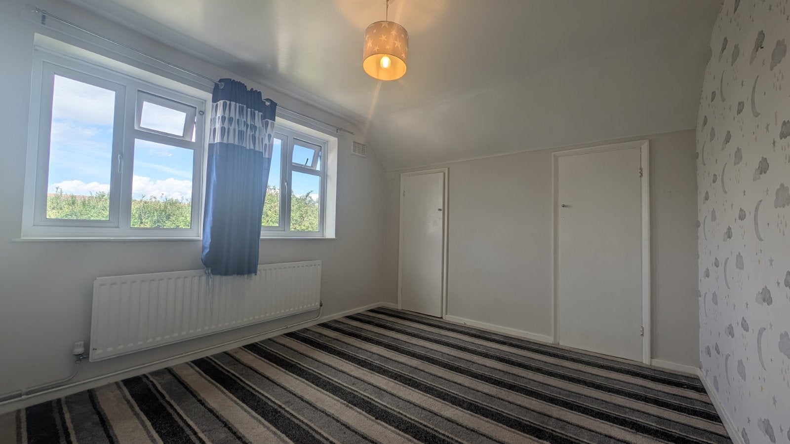 Flat Delane Road in Deal