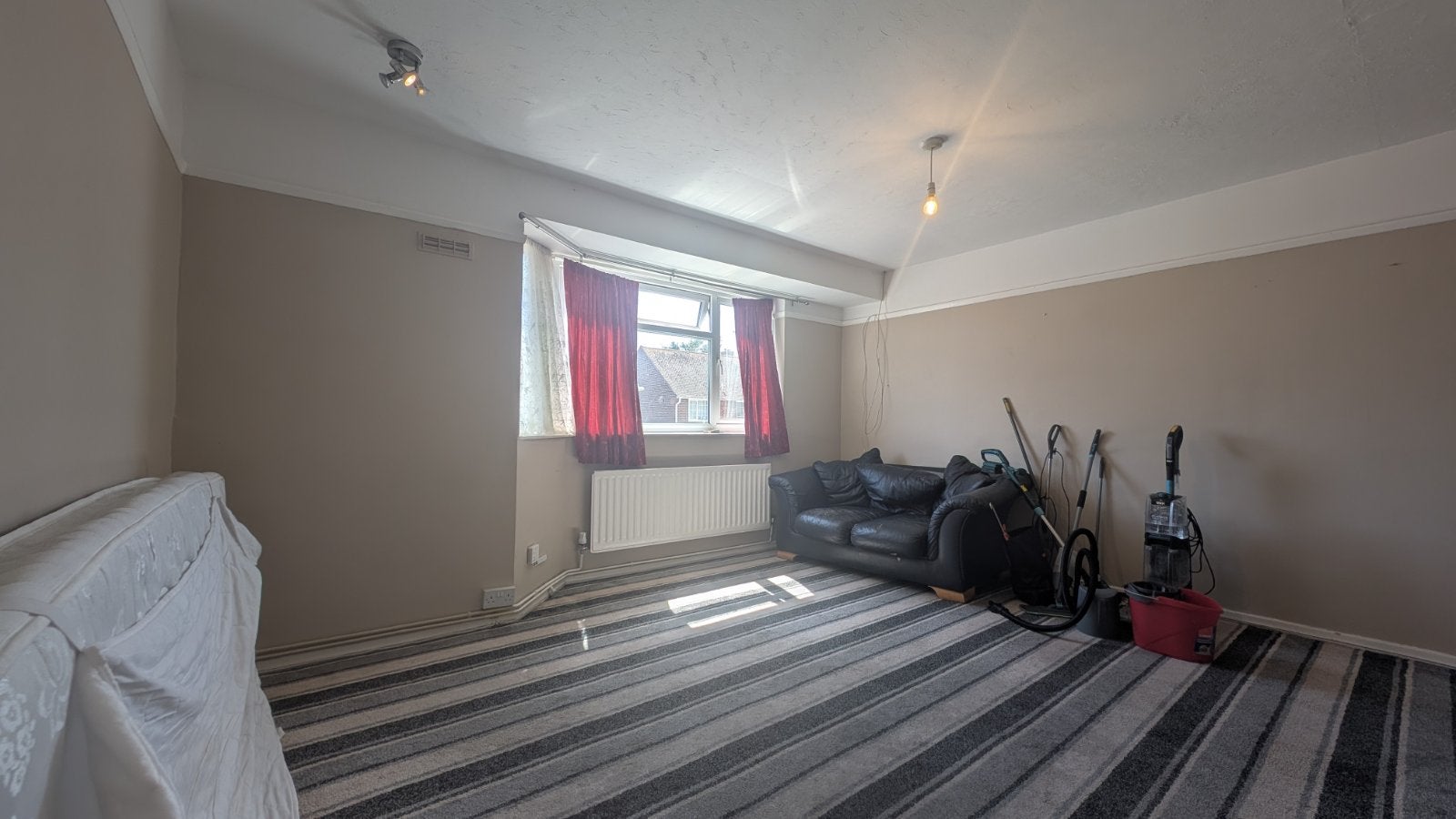 Flat Delane Road in Deal