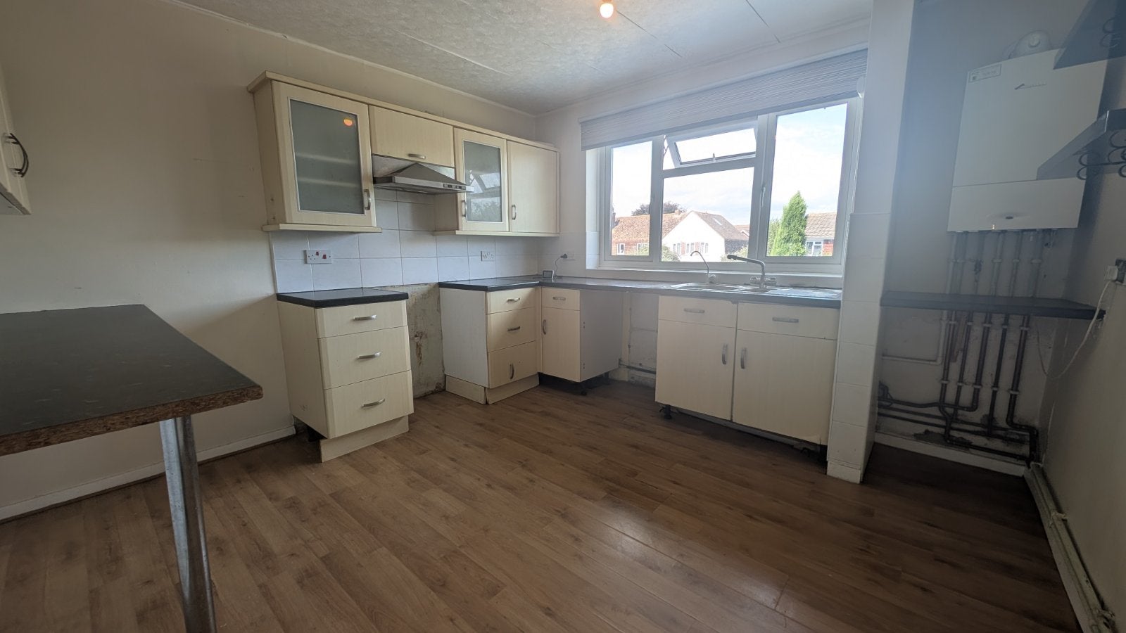Flat Delane Road in Deal