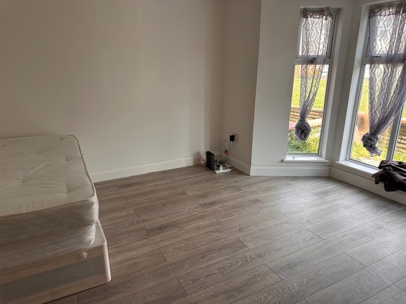 Room Romany Gardens in Greater London
