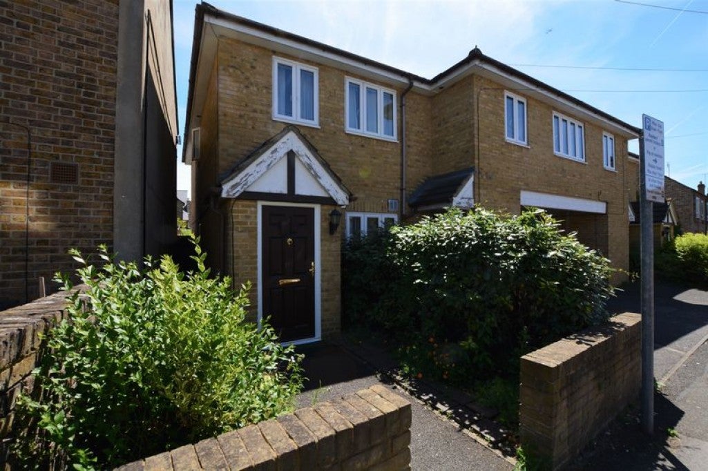 Flat Park Street in Slough