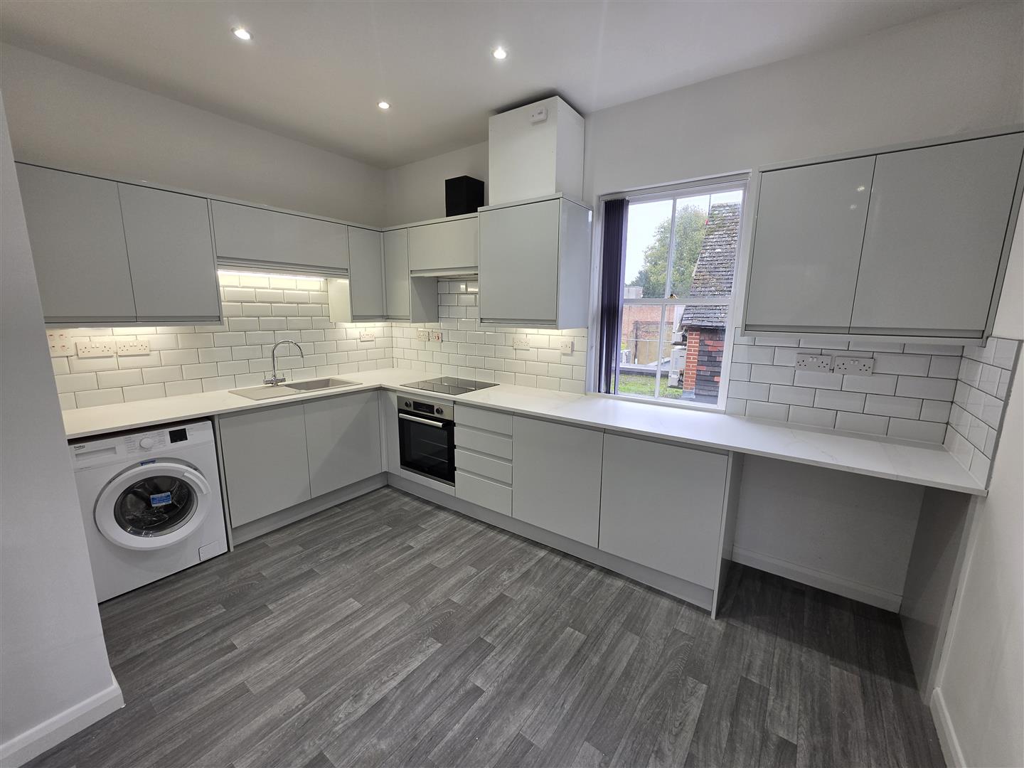 Flat Grafton Road in Borough of Swale