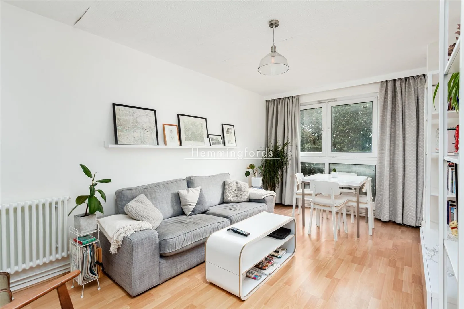 Flat Wellington Row in Greater London