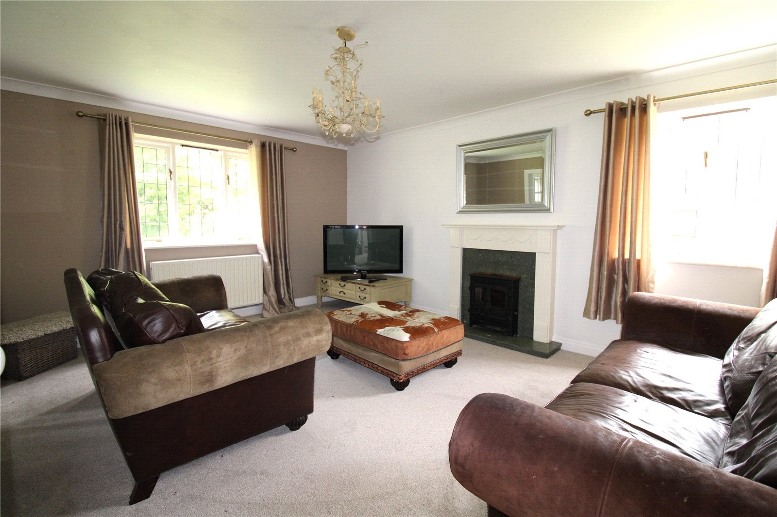 House Hughs Close in Newark and Sherwood