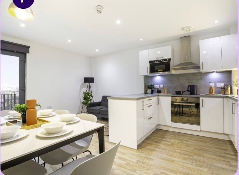 Room Stoddart Street in Newcastle upon Tyne