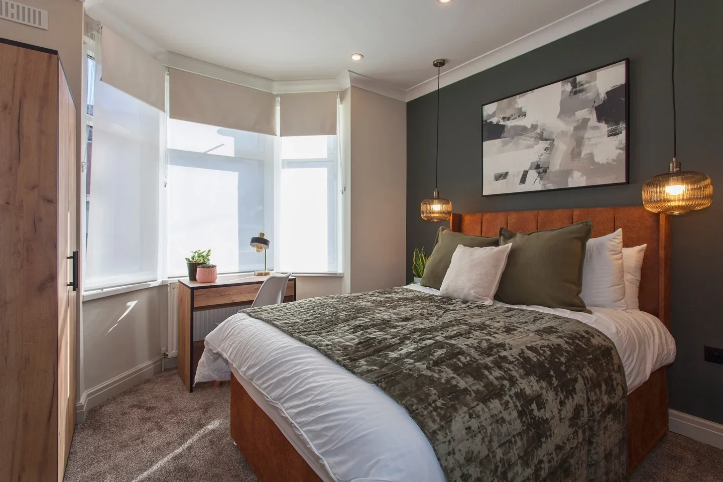 Room Whippendell Road in Watford