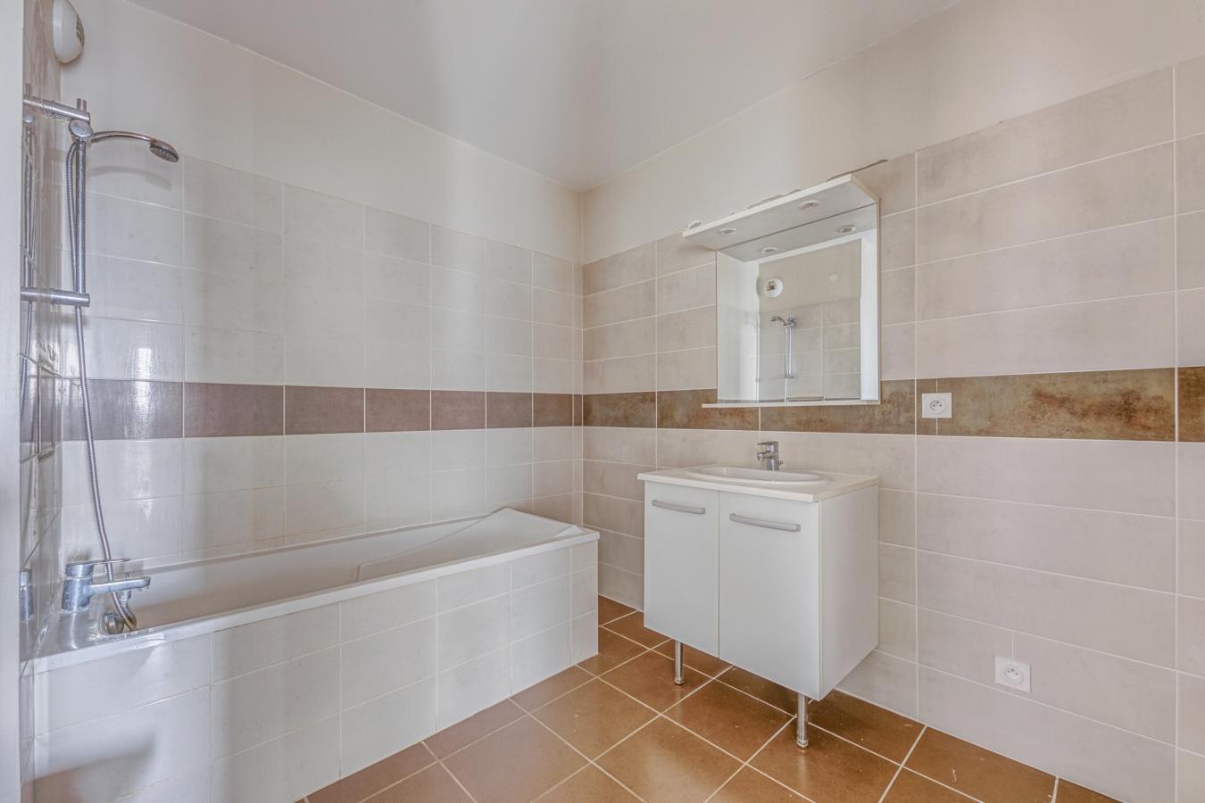 Appartement Cité des Balmettes à Balan